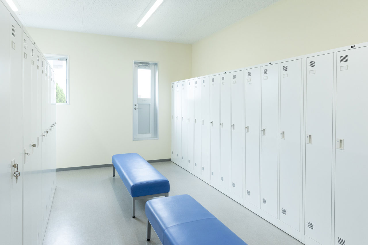 本社1F男子更衣室